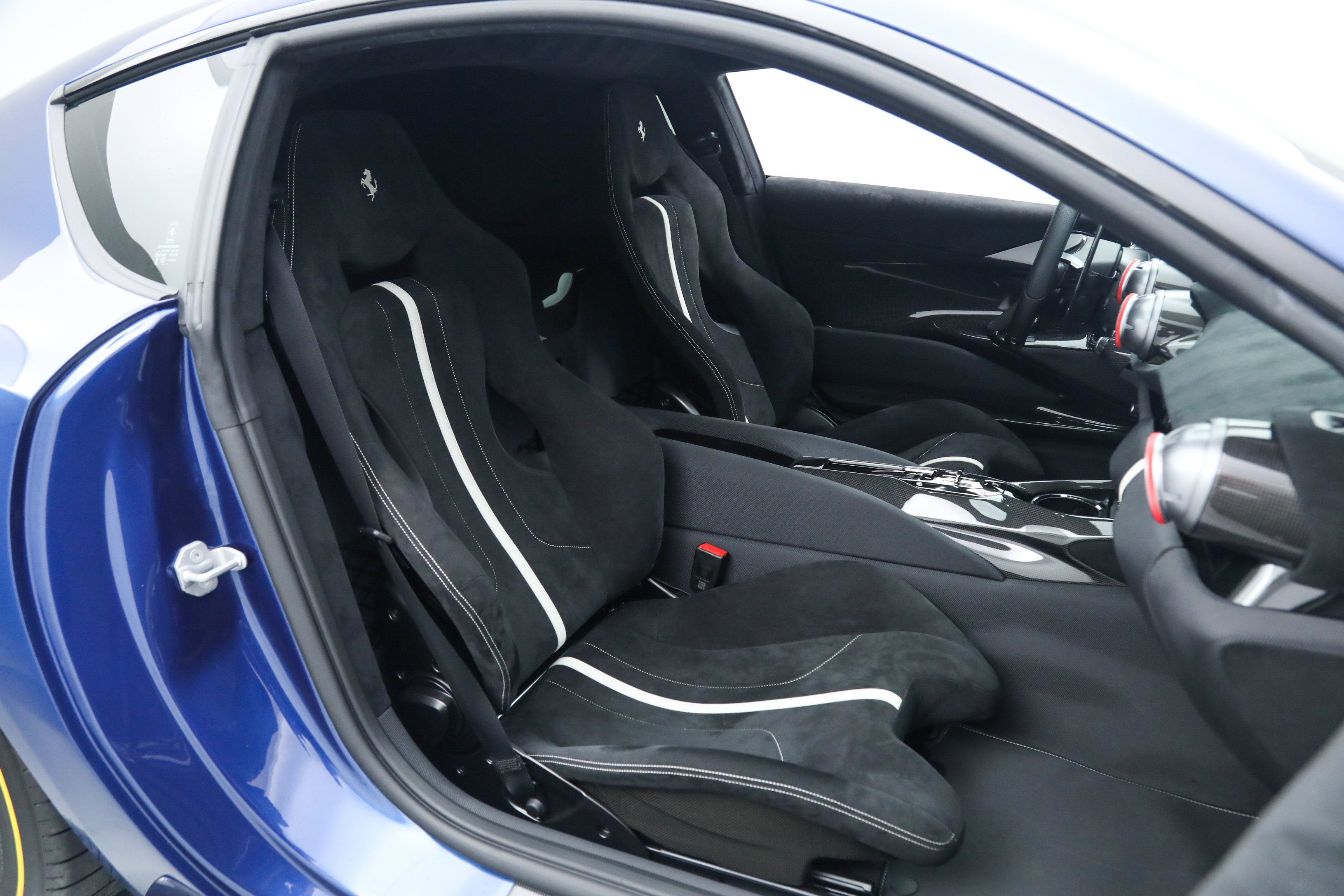 Used 2022 Blue Ferrari  image 27