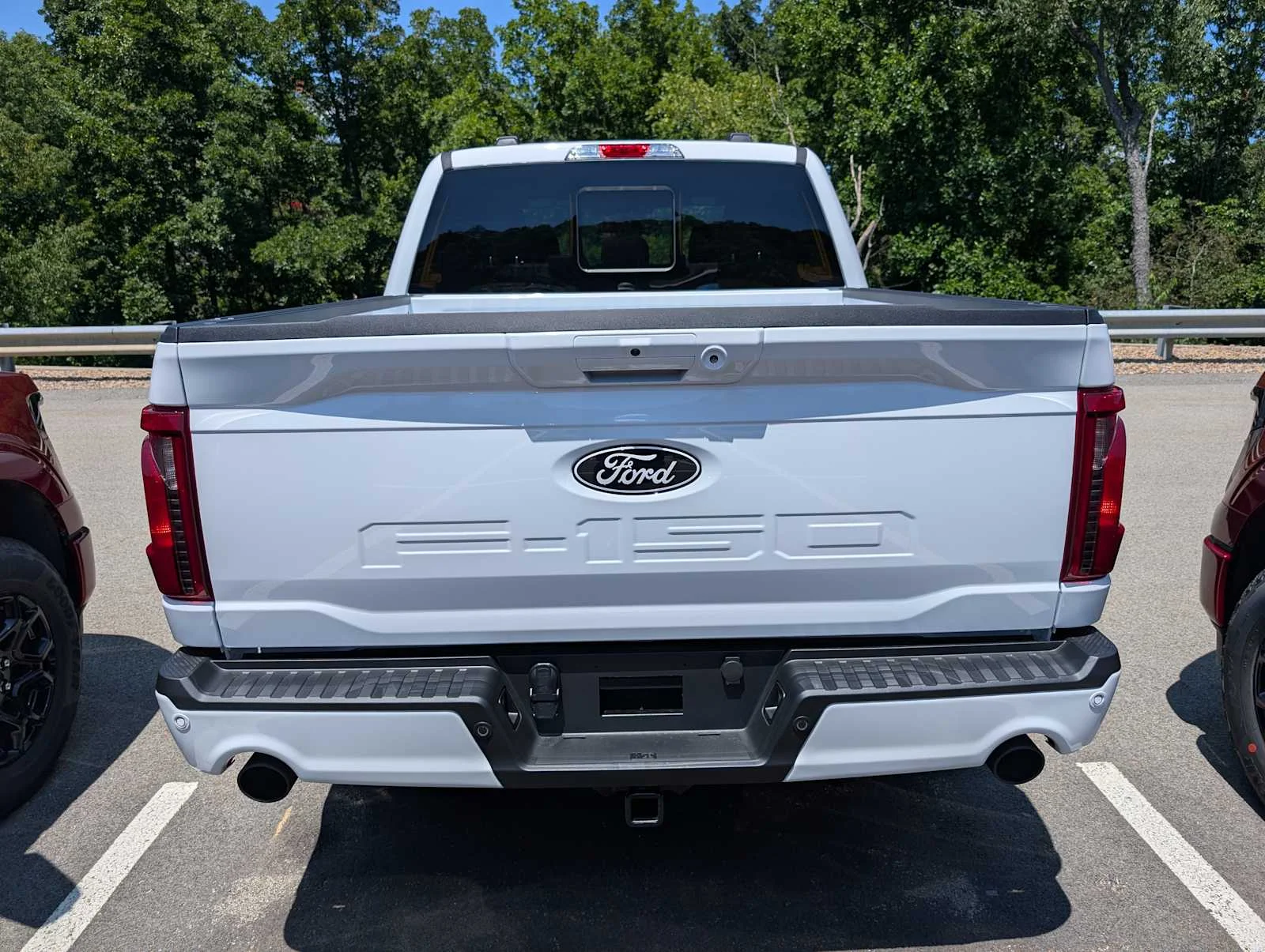 New 2026 Oxford White Ford XLT image 8