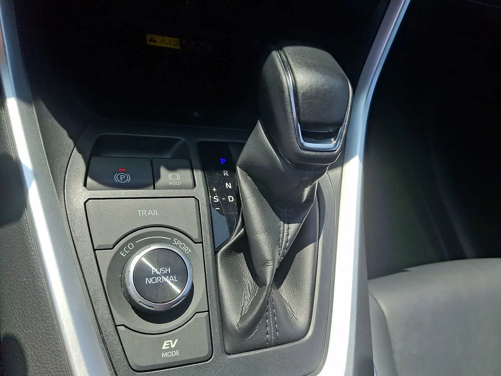 Certified Used 2022 Silver Sky Metallic/Midnight Black Metallic Toyota Hybrid XSE image 13