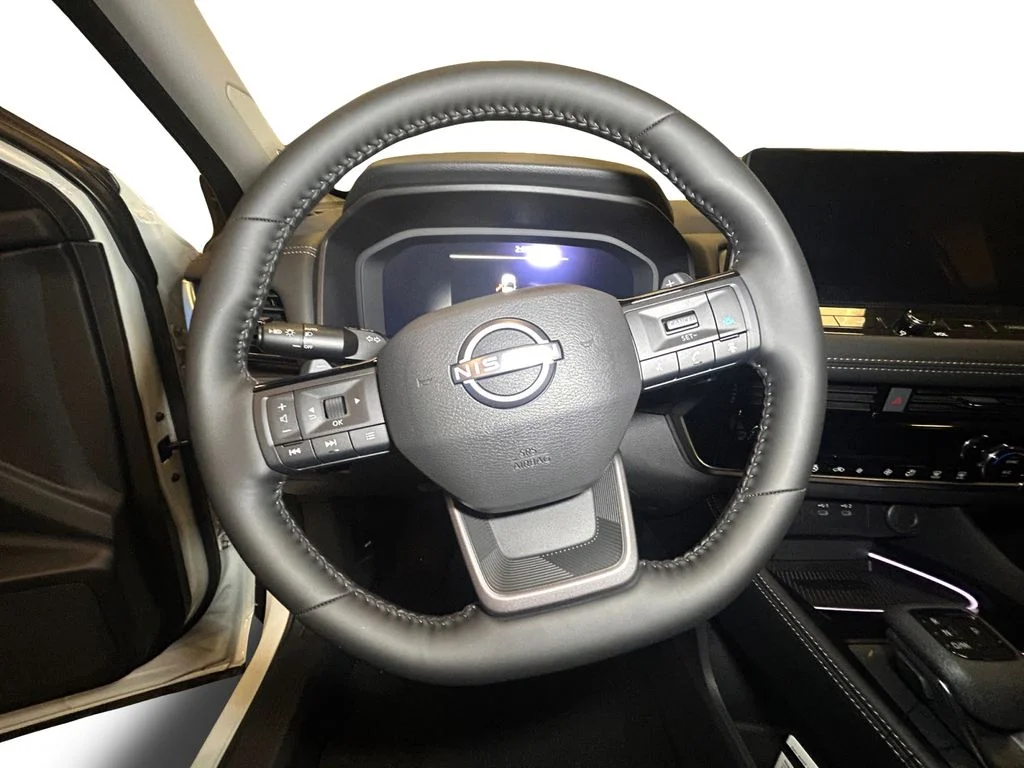 New 2026 White Pearl Nissan Platinum image 12
