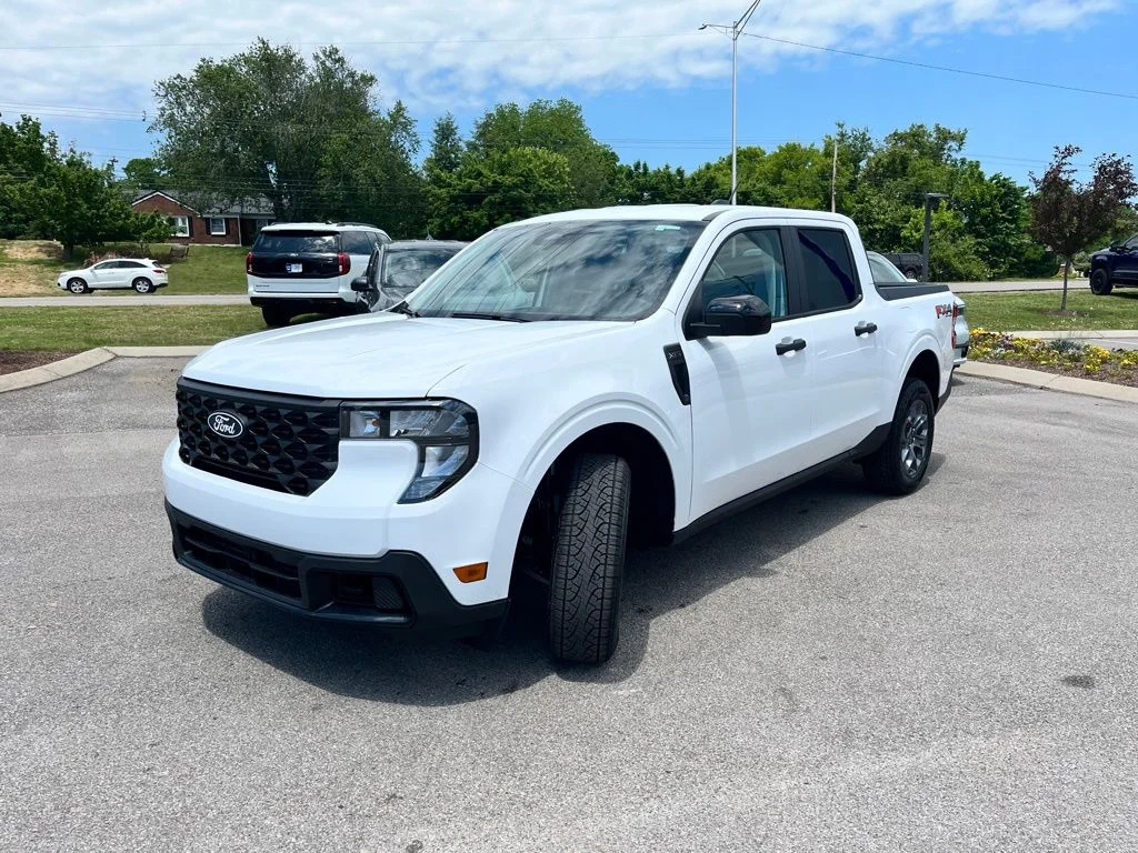 New 2026 White Ford XLT image 3