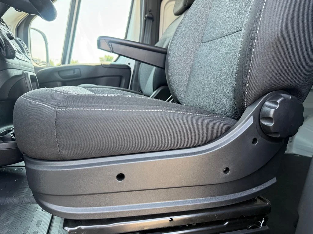Used 2026 White Ram Base image 10