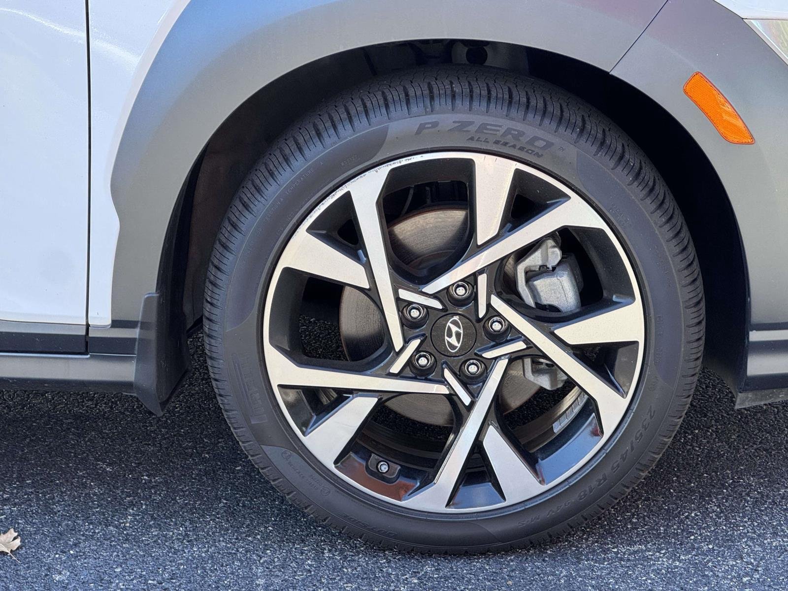 Used 2023 Lunar White Hyundai Limited image 7
