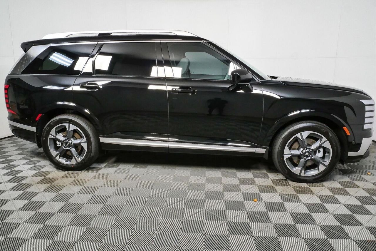 New 2026 Abyss Black Pearl Hyundai Limited FWD image 40