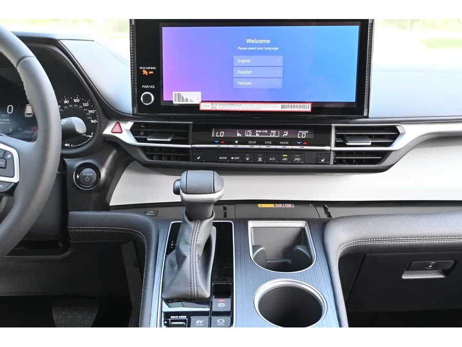 New 2025 WHITE Toyota XLE Mobility Handicap Van image 22