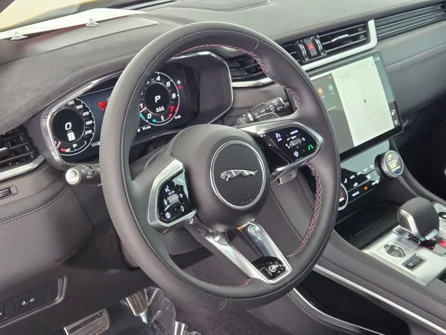 2026 Jaguar F-Pace SVR - Photo 21