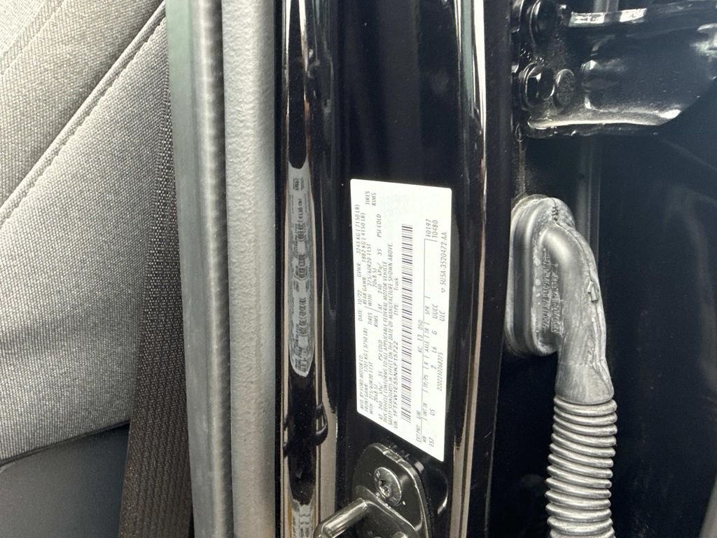 Used 2022 Black Ford XLT image 19