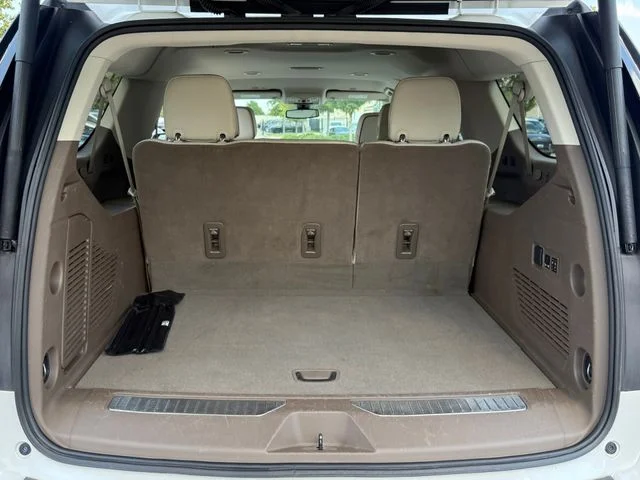 Used 2022 White Frost GMC Denali image 31