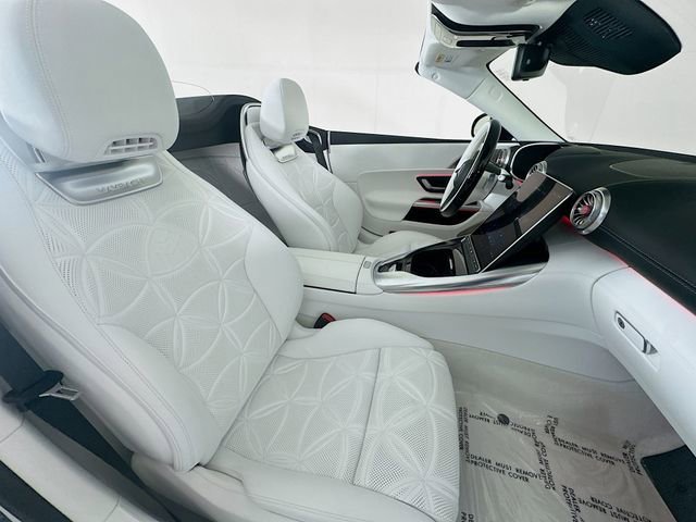New 2026 MANUFAKTUR moonlight white magno (White Ambiance) Mercedes-Benz Maybach SL 680 image 55