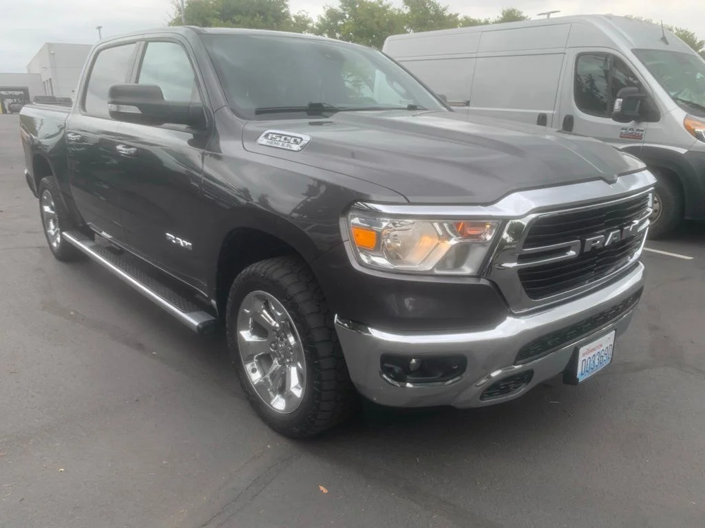 Used 2019 Granite Crystal Metallic Clearcoat Ram Big Horn/Lone Star image 5
