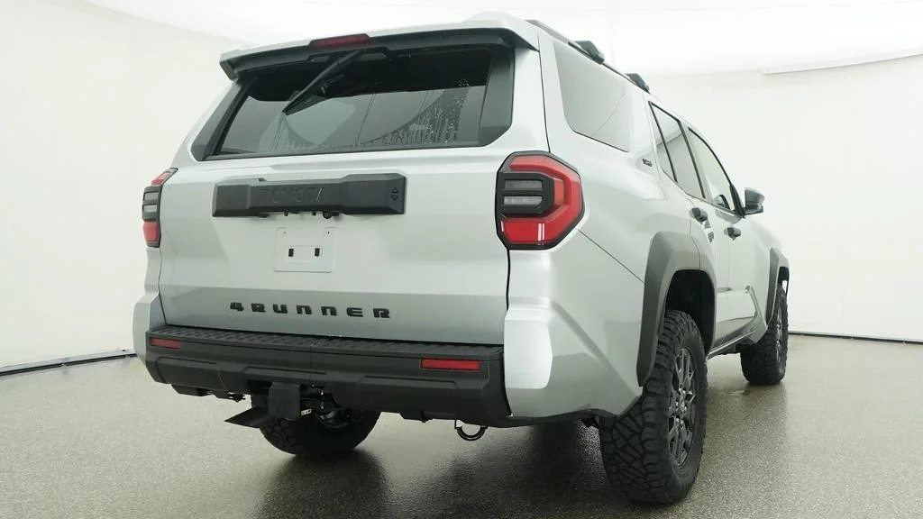 New 2026 Cutting Edge Toyota SR5 image 21