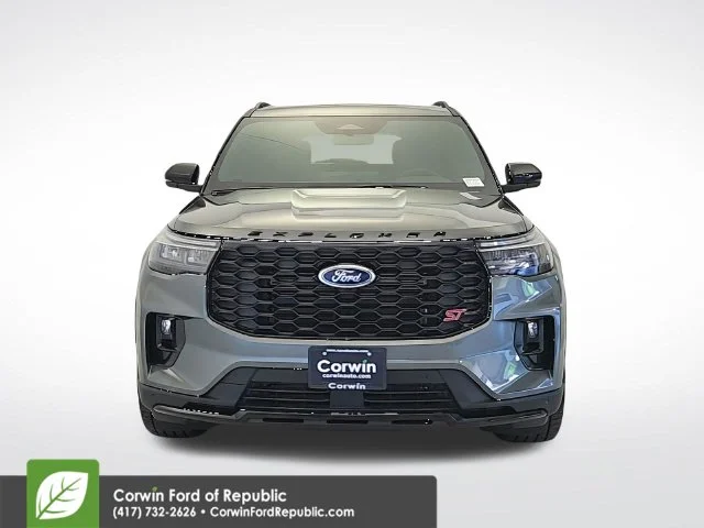 2026 Ford Explorer ST - Photo 2