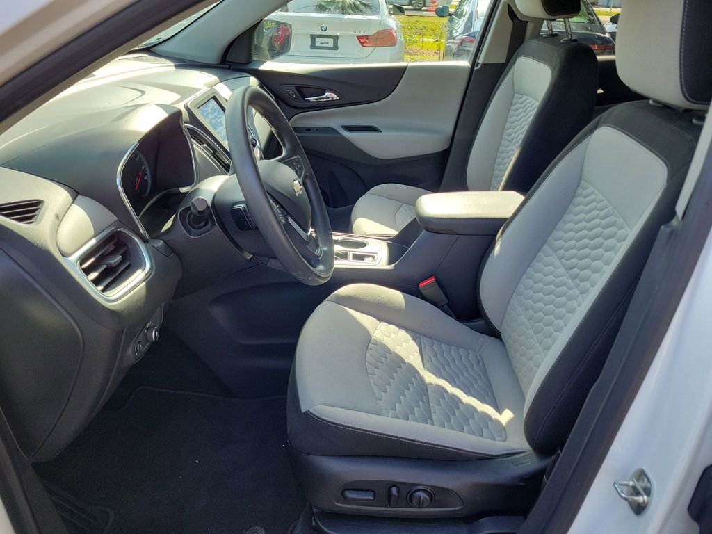 Used 2021 White Chevrolet LS image 21