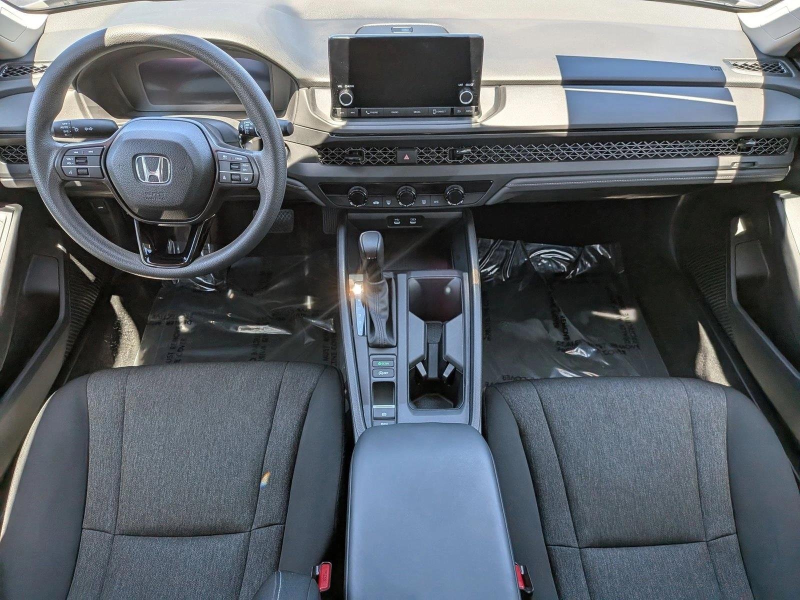 Used 2024 Solar Silver Metallic Honda LX image 14