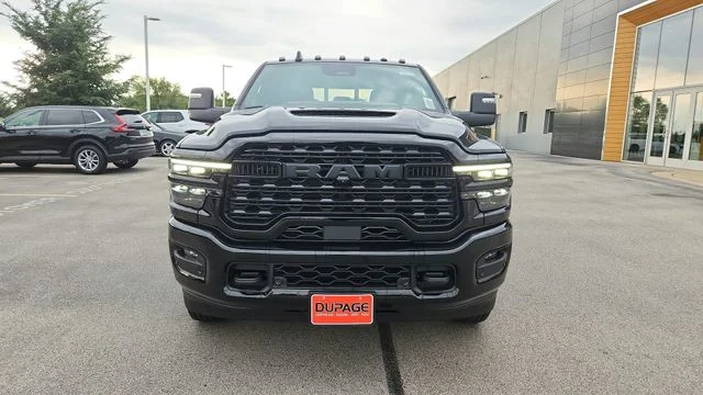New 2026 Diamond Black Crystal Pearl-Coat Exterior Paint RAM Limited image 10