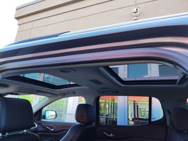 Used 2021 Gray GMC SLT image 36