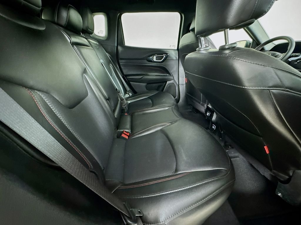 Used 2023 Granite Crystal Metallic Clearcoat Jeep Trailhawk image 32