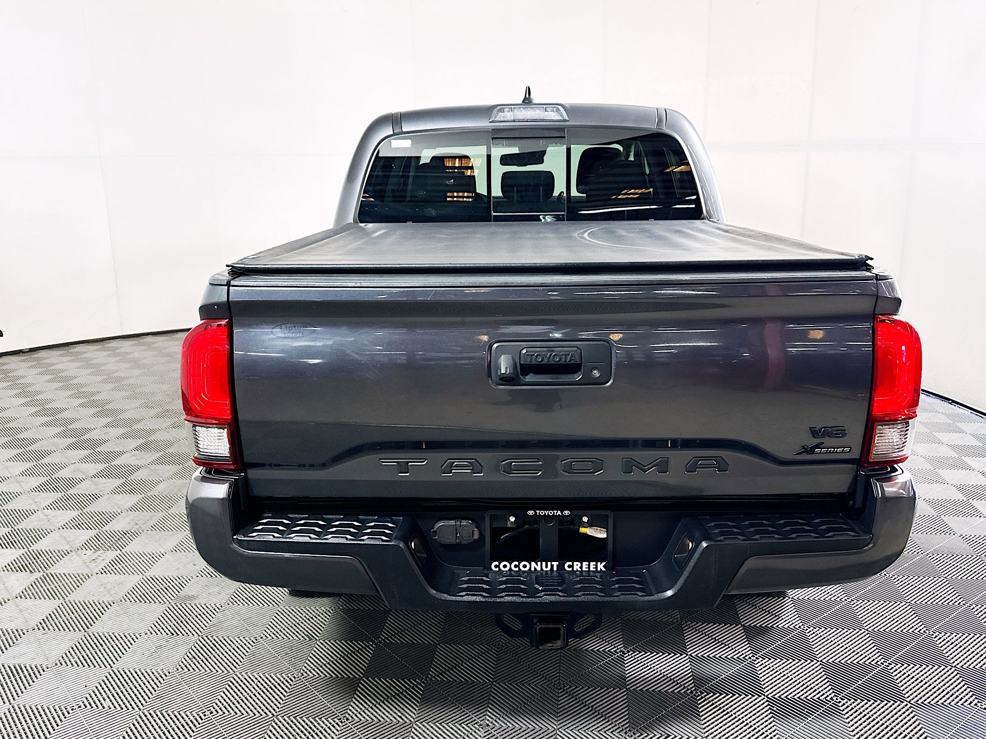 2022 Toyota Tacoma thumbnail 6