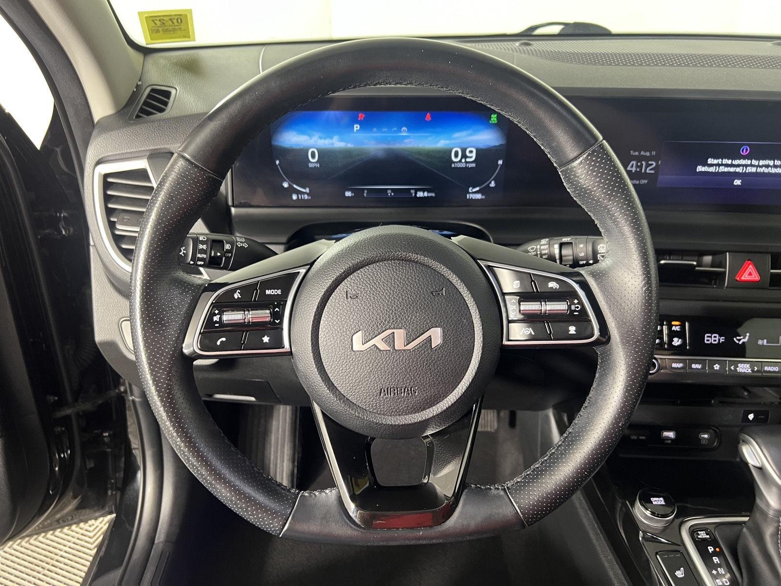 Used 2024 Fusion Black Kia SX image 26