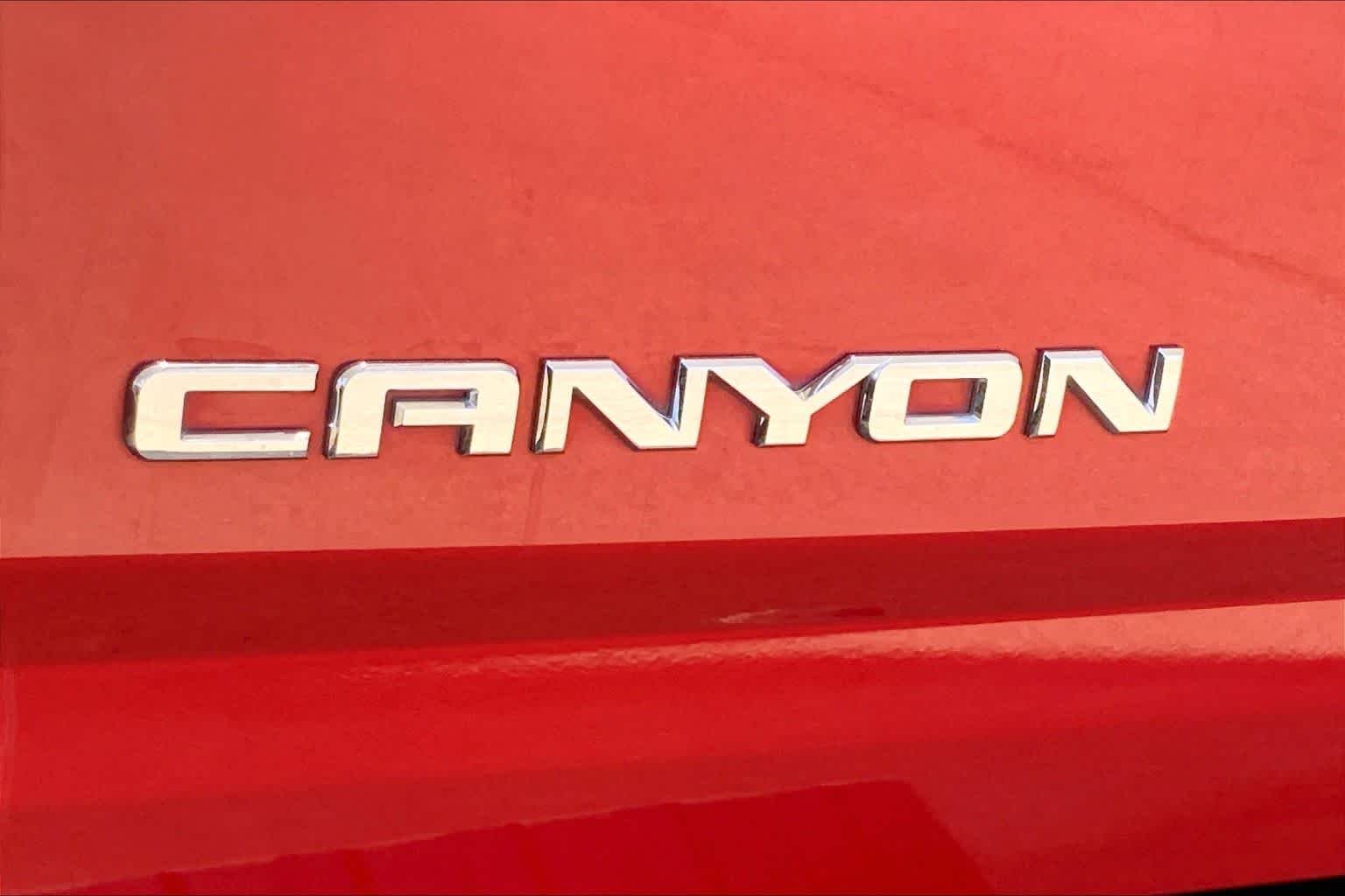 Used 2016 Copper Red Metallic GMC 2WD image 9