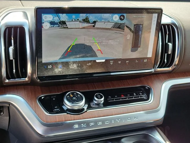 New 2027 Star White Metallic Tri-Coat Ford King Ranch® image 29