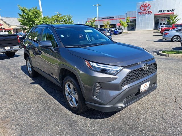 Used 2025 Gray Toyota XLE image 4