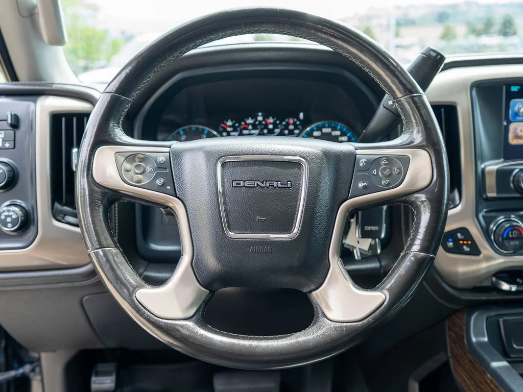 Used 2018 Black GMC Denali image 15