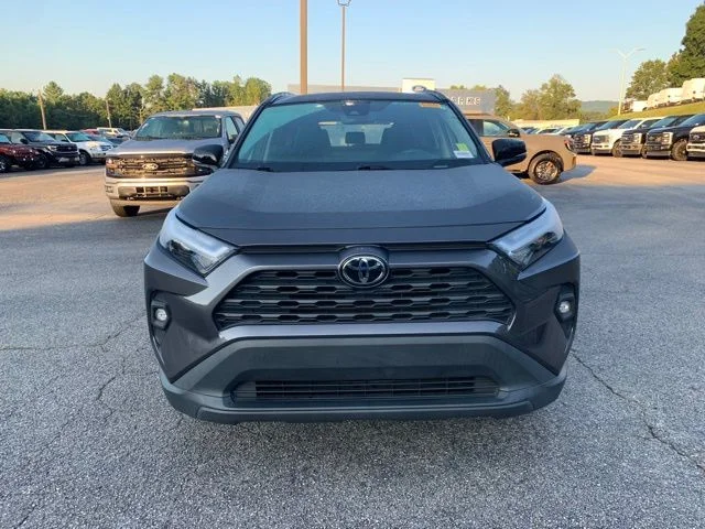Used 2024 Gray Toyota XLE Premium image 3