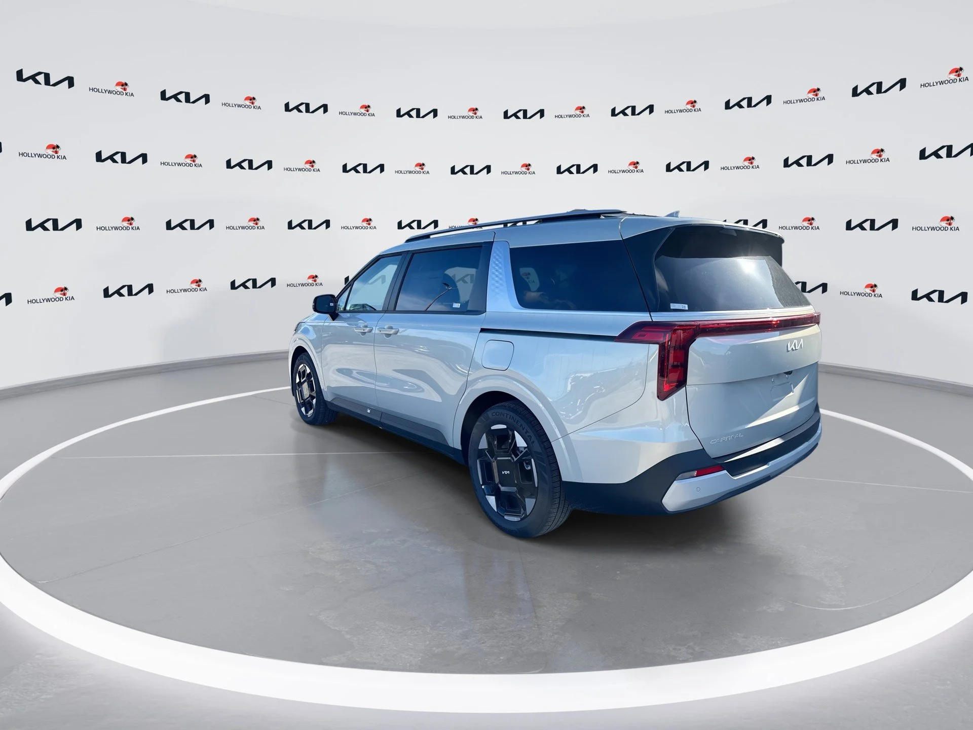 New 2027 Ivory Silver Kia EX image 6
