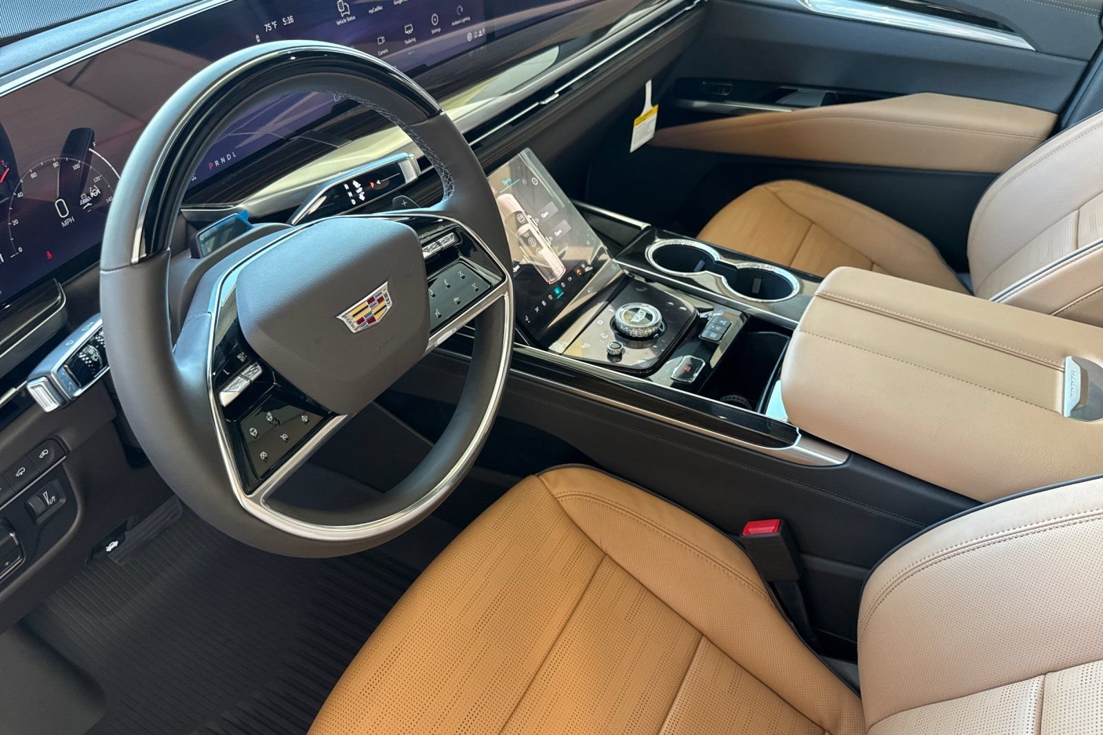 2026 Cadillac Escalade Luxury - Photo 10