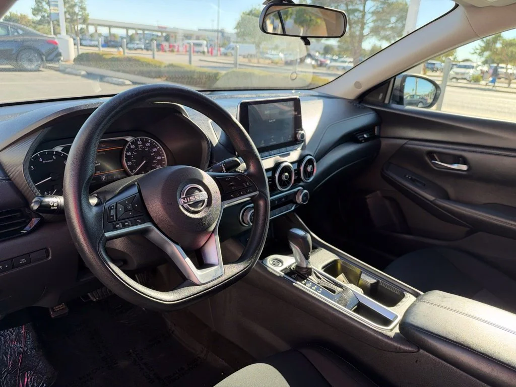 Used 2025 Gray Nissan SV image 13