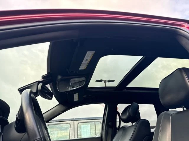 Used 2018 Velvet Red Pearlcoat Jeep High Altitude image 27