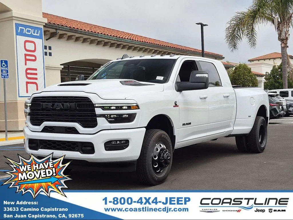 New 2026 Bright White Clear-Coat Exterior Paint RAM Laramie image 1