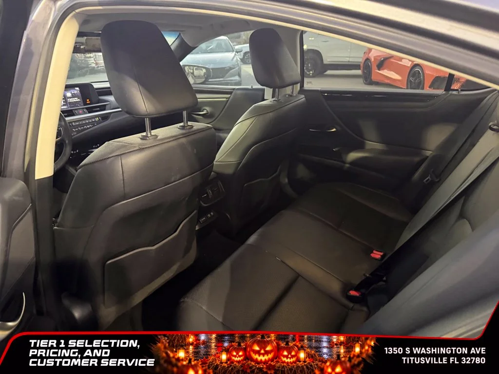 Used 2019 Gray Lexus 300h image 12