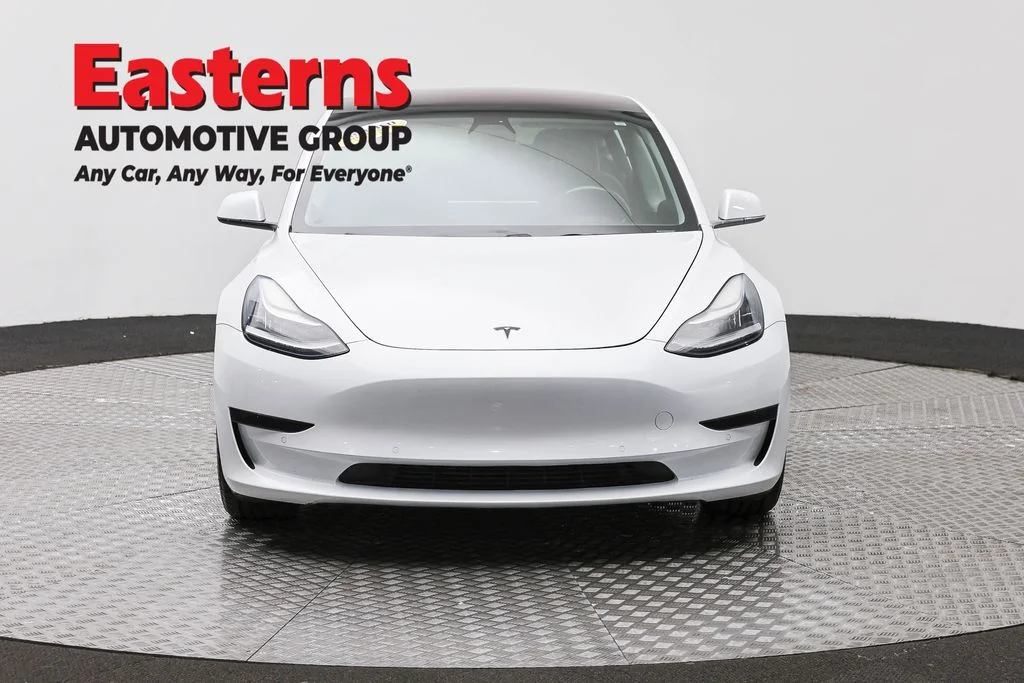 Used 2018 White Tesla Long Range image 2