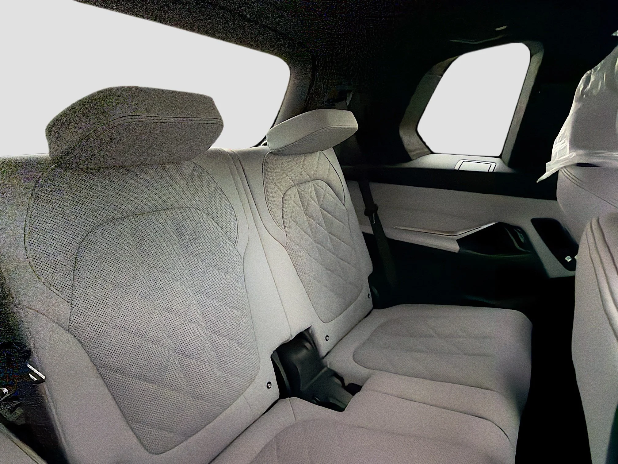 New 2027 Alpine White BMW xDrive40i image 21
