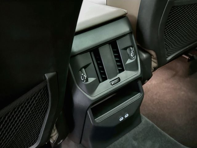 2026 BMW X3 30 - Photo 24