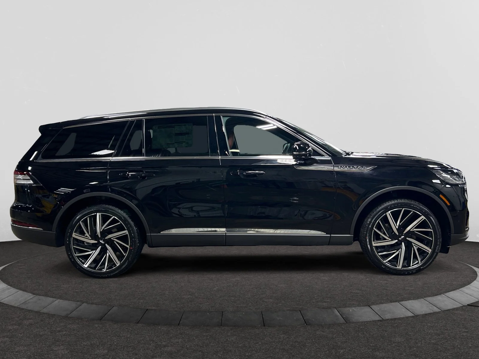 New 2026 Infinite Black Metallic Clearcoat Lincoln Reserve image 6