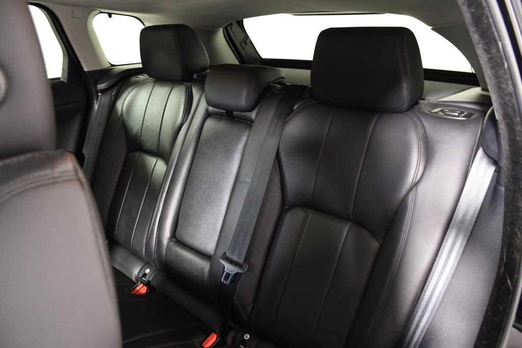 Used 2018 Narvik Black Land Rover SE image 28