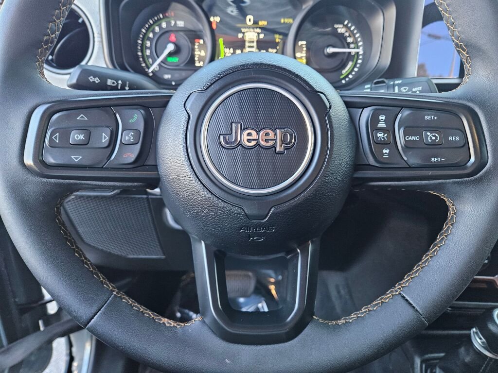 Used 2024 Anvil Clear Coat Jeep Sport S 4xe image 21