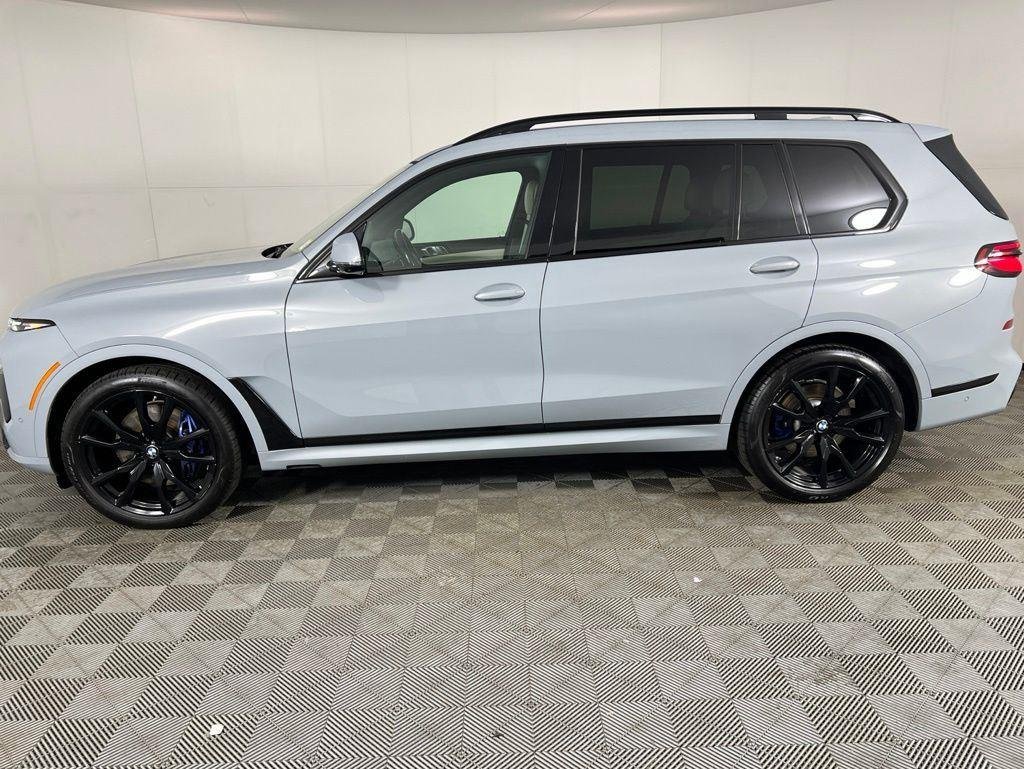 Used 2023 Brooklyn Grey Metallic BMW xDrive40i image 12