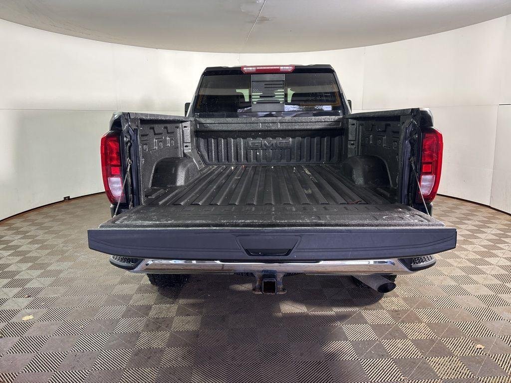 Used 2024 Onyx Black GMC SLE image 19