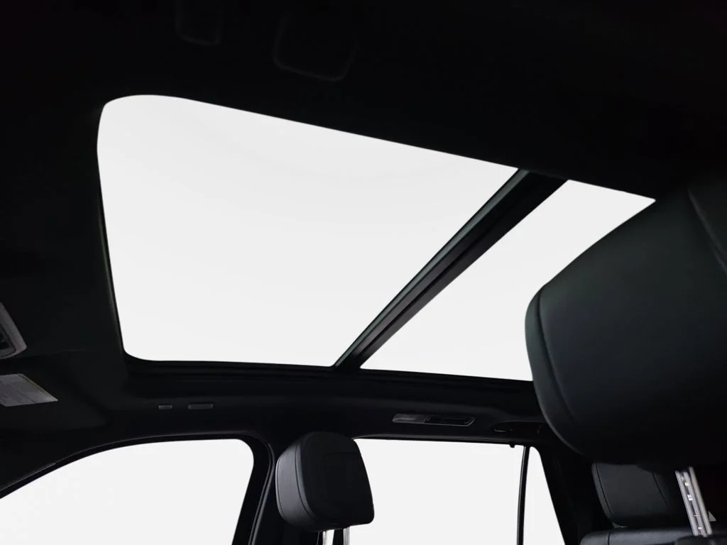 Used 2023 Black Toyota Platinum image 31