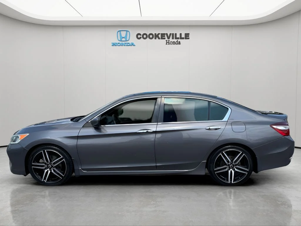 Used 2017 Modern Steel Honda Sport image 10