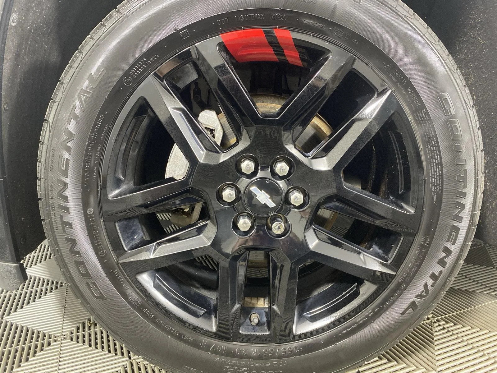 Used 2019 Silver Ice Metallic Chevrolet Premier image 12