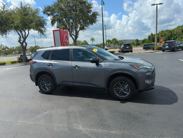 Used 2021 Gray Nissan S image 2