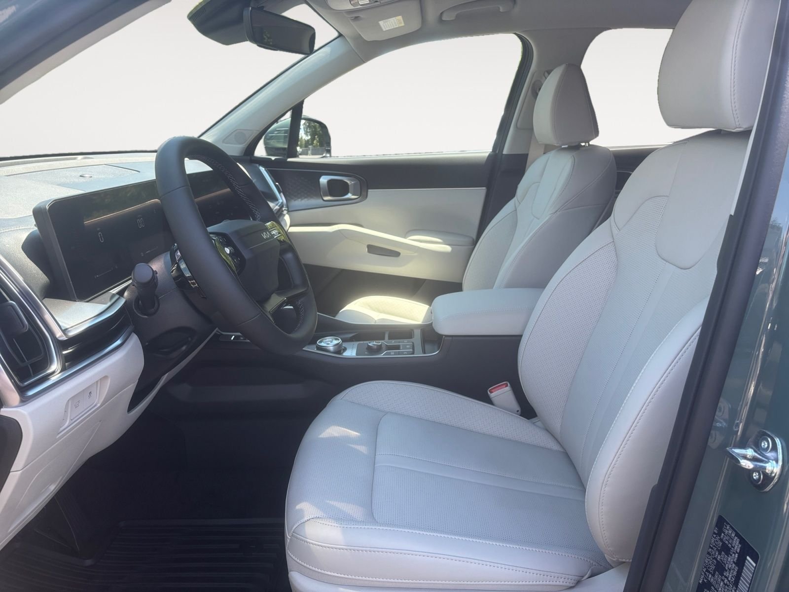New 2026 Cityscape Green Kia EX image 9