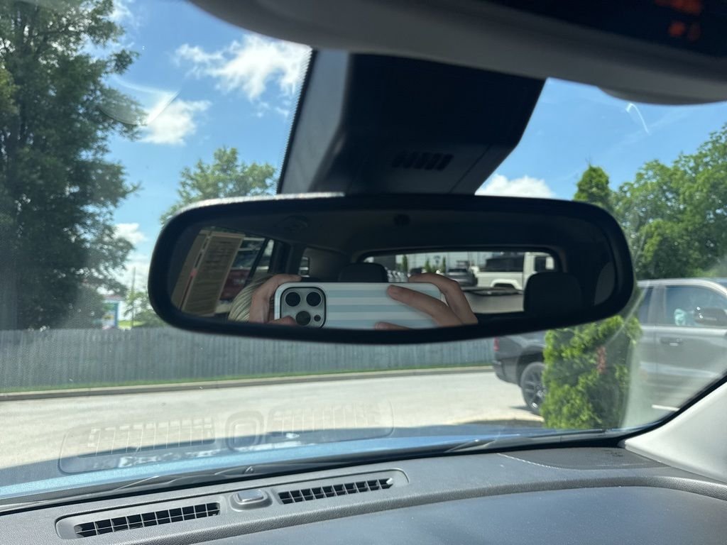Used 2024 Blue GMC SLE image 35