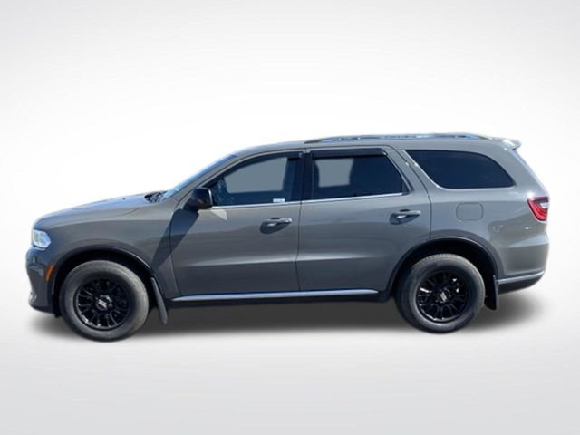 Used 2023 Gray Dodge SXT image 2
