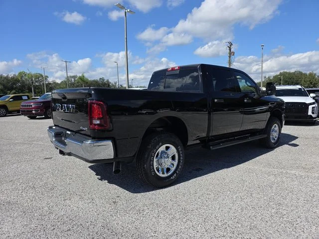 New 2026 Diamond Black Crystal Pearl-Coat Exterior Paint RAM Tradesman image 4